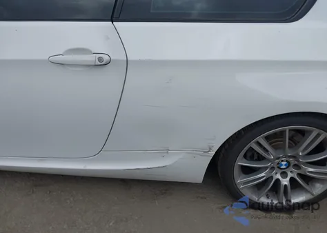 2010 BMW 328I из США, поврежденный, VIN WBAWV1C52AP123751